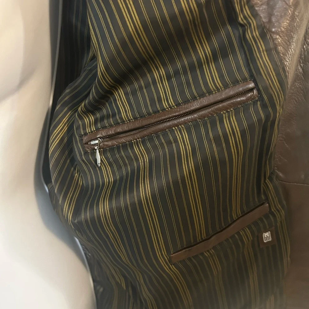 Danier Brown Leather Jacket - Picture 5 of 9